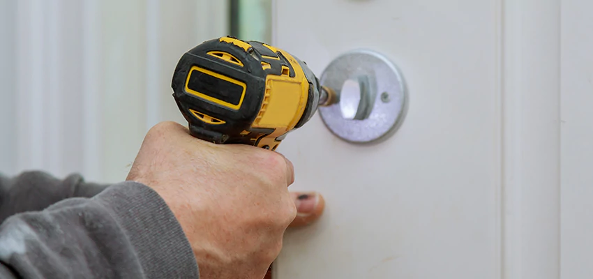 Street Locksmith For Smart Lock Repair in San Carlos, CA